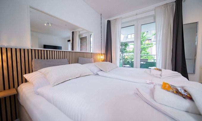 Furth-Sud Apartment | Favorite Stays: Studio with Balcony | Kitchen | Messe