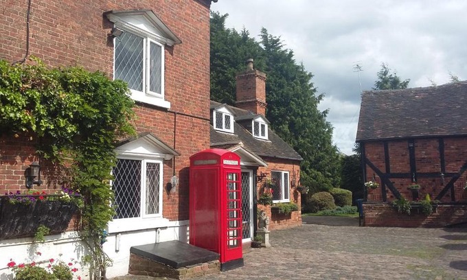 Featherstone Hotel | Featherstone Farm Hotel