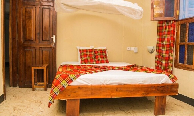 Stone Town House | Featuring free WiFi, Rooftop Cafe ,close to ferry terminal & City attractions 2