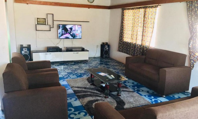 Teshie House | Feel At Home & be close to the Labadi Beach (5min)