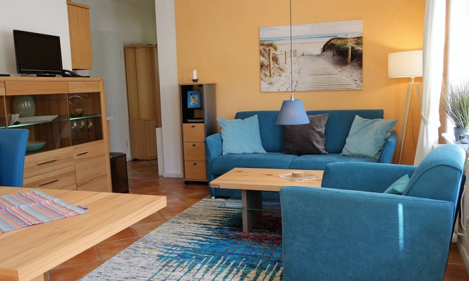 Neuensien Apartment | Feel-good living at the lake, 2-4 people, terrace, heated winter garden