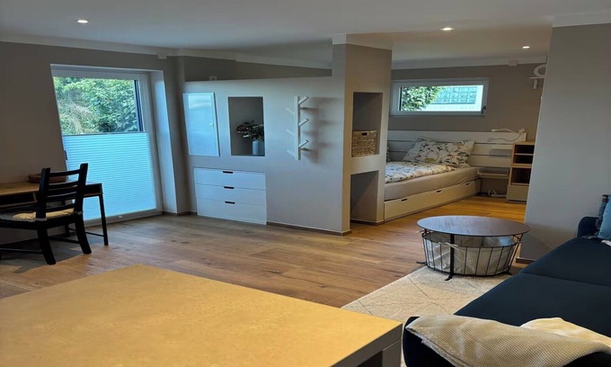 Hassfurt Apartment | Feel-good studio with balcony (30 sqm)