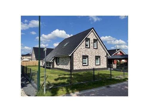 Timmel House | Fehnhuus Comfortable holiday residence