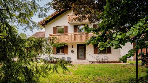 Freilassing House | Feilchenhof