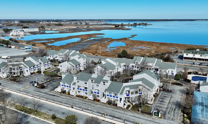 Caine Woods Condo | Fenwick Island DE or Ocean City MD Charming Coastal Comfort at the Beach