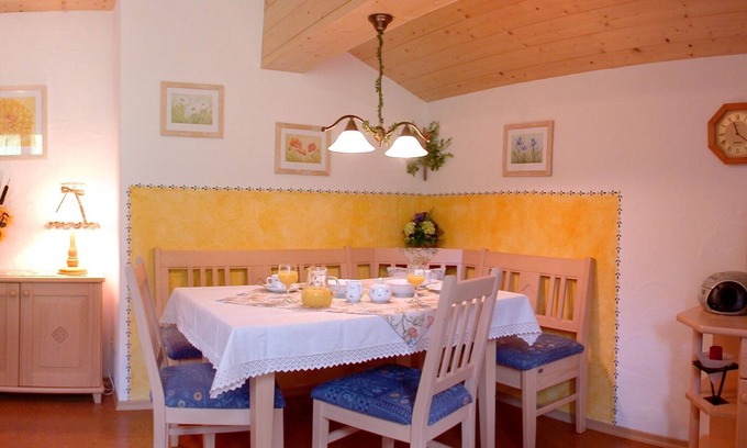 Ramsau Apartment | Ferienwohnung Taubensee, 1-2 Personen, 45 qm, Bad + Dusche/WC, Südbalkon, TV, 1 Schlafzimmer, Nichtraucher