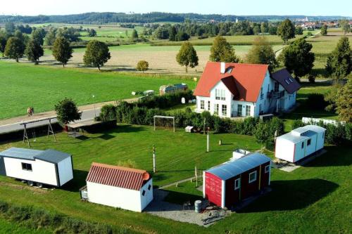 Kammeltal Apartment | Feriendörfle Fritz - Zirkuswagen (rot)
