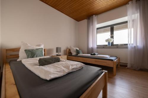 Neuburg Apartment | Ferienhaus am Grünen Bug