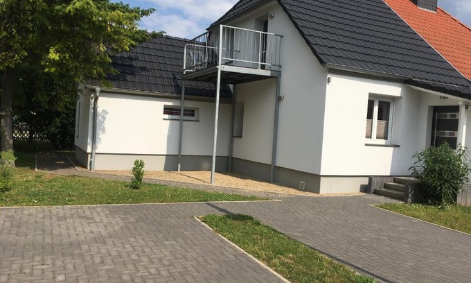 Braunsbedra Apartment | Ferienhaus am Geiseltalsee mit Sauna
