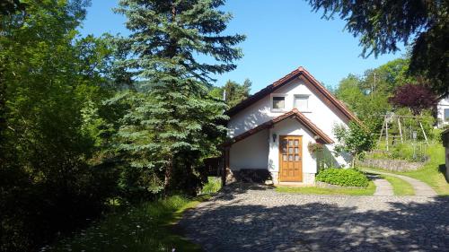 Saalfeld-Saale Apartment | Ferienhaus "Am Schleifenbach"