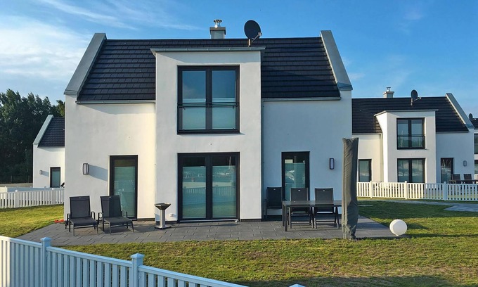 Peenemuende House | Ferienhaus am Yachthafen in Peenemünde