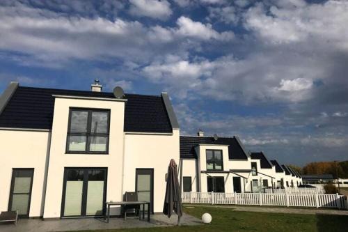 Peenemuende House | Ferienhaus am Yachthafen in Peenemünde