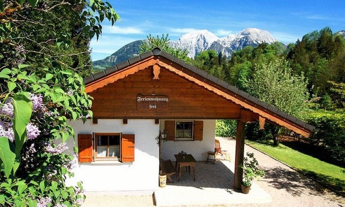 Bischofswiesen Apartment | Ferienhaus bis 2 Pers., ca. 45 m², 1 Schlafzimmer, Wohnküche, Terrasse, Zustellbett auf Anfrage