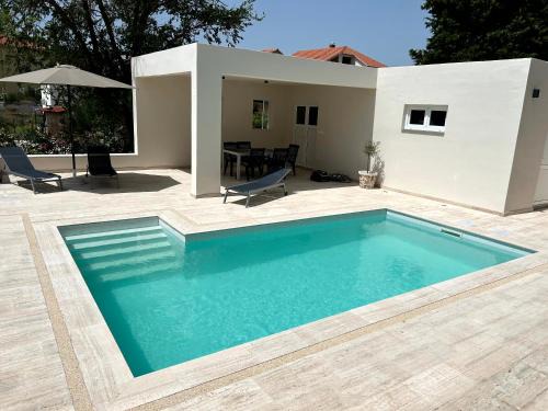 Murter House | Ferienhaus FILI Insel Murter mit privaten Pool und großer Terrasse