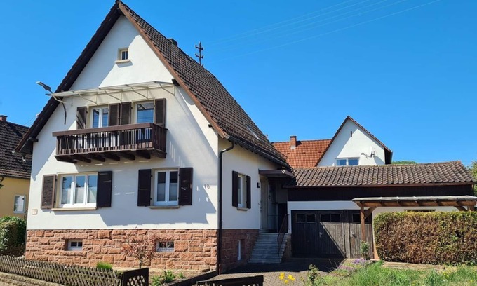 Wernersberg House | Ferienhaus Kapellenstraße - Holiday home, shower and bath, WC, 2 bedrooms