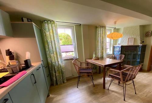 Ilmenau House | Ferienhaus „Schlupfwinkel“, kostenloser Parkplatz, Vollausstattung