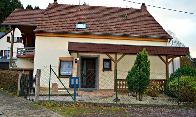 Mettlach Apartment | Ferienhaus-Vogelsfelsen