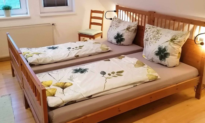 Eslohe Apartment | Ferienhaus Weitblick, 170 qm, 5 Schlafräume, Terrasse, Max. 10 Personen