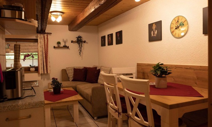 Sankt Georgen im Schwarzwald Apartment | Ferienhof Gerda - Ferienwohnung Storchennest