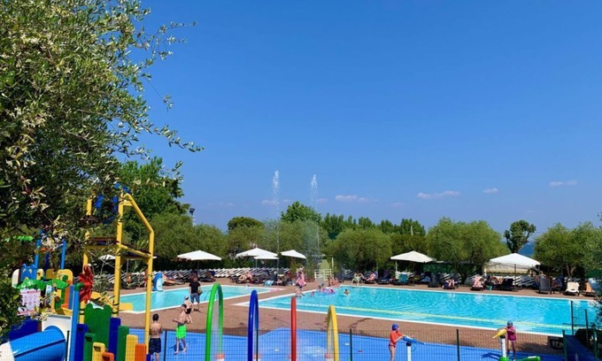 Padenghe sul Garda House | Ferienpark Della Colombaia Mobilehome Piazzetta Fam für 6 Personen