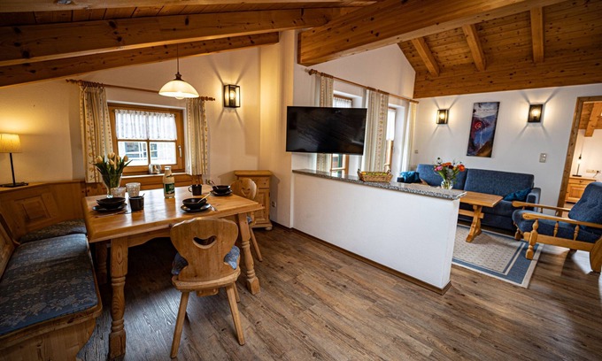 Schoenau am Koenigssee Apartment | Ferienwohnung 2, 2 Personen, 50 qm, 1 Schlafzimmer, Balkon