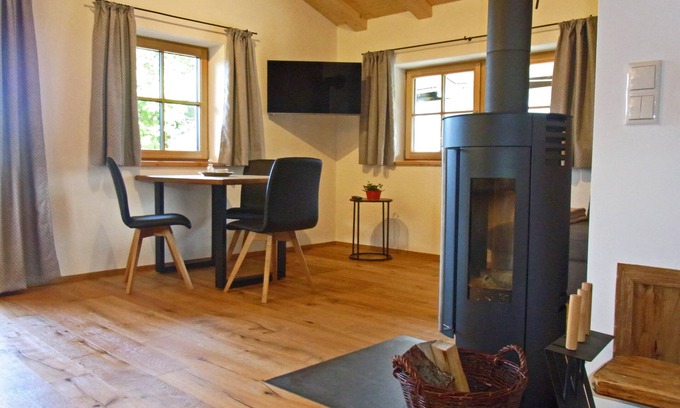 Aschau im Chiemgau Apartment | Ferienwohnung S´zuahäusl 55 qm, Separates Schlafzimmer, Süd- und Westbalkon