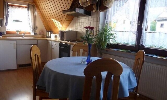 Urach Apartment | Ferienwohnung 1 DG, 2 Schlafräume