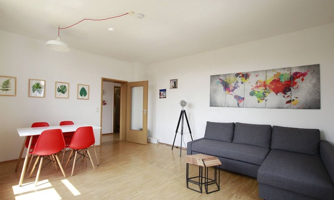 Grombuhl Apartment | Ferienwohnung 3 ANNA IFF - District Grombühl