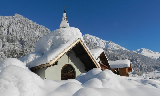 Wald am Arlberg Apartment | Ferienwohnung 70m² - Gästehaus zum Bären
