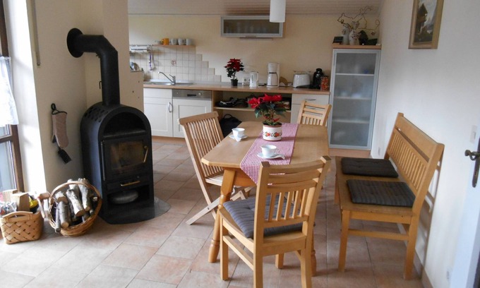 Grassau Apartment | Ferienwohnung 85 qm f. 2 - 5 Pers., 2 Schlafzimmer, Wohnküche mit Spülmasch., Wohnzimmer