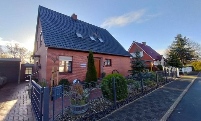 Oldersum Apartment | Ferienwohnung Am Ems-seitenkanal, 65353 - Ferienwohnung