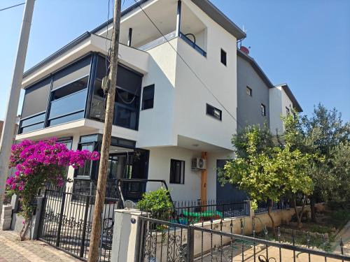 Gumuldur Apartment | Ferienwohnung am Meer