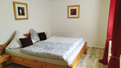 Adenau Apartment | Ferienwohnung am Nürburgring 2.OG