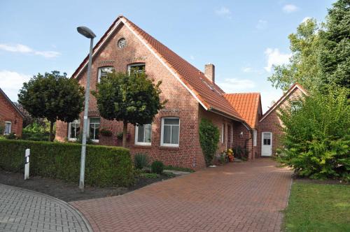Warsingsfehn Apartment | Ferienwohnung Anni, 65325
