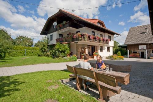 Augsdorf Apartment | Ferienwohnung Sima