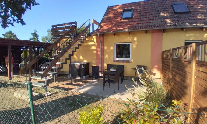 Grabow-Below Apartment | Ferienwohnung auf dem Land Mecklenburgische Seenplatte Müritz, ländliche Region