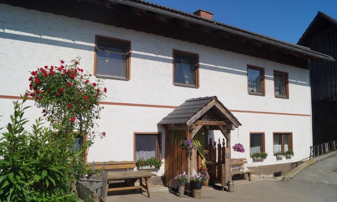 Finkenstein am Faaker See Apartment | Ferienwohnung auf einem richtigen Bauernhof