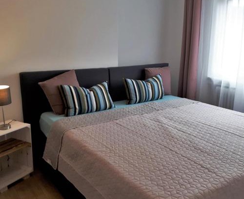Schluchsee Apartment | Ferienwohnung Auszeit bei Jessy, ruhig und zentral nahe Badesee
