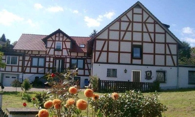 Bringhausen Apartment | Ferienwohnung Bärenhöhle - Ferienwohnungen Kupille