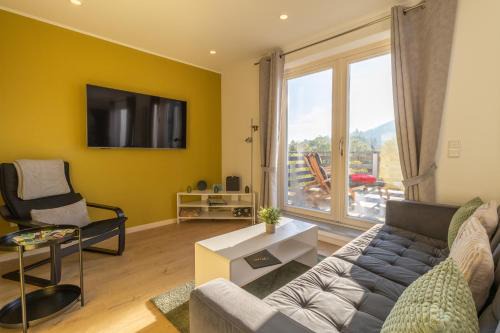 Heringhausen Apartment | Ferienwohnung Bergblick mit Balkon und Garten - familienfreundlich