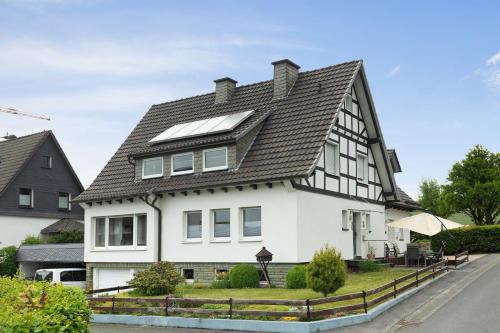 Schmallenberg Apartment | Ferienwohnung Blumenau