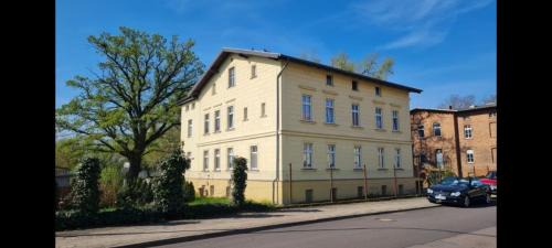 Stassfurt Apartment | Ferienwohnung Blumenberg Gänsefurther Str