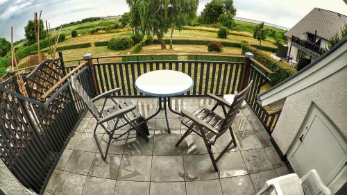 Gross Zicker Apartment | Ferienwohnung Boddenblick