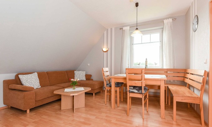 Wangerland Apartment | Ferienwohnung Deichwind - Ferienhof Heinen in Elisabethgroden