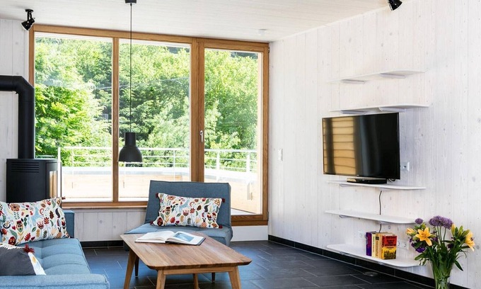 Bad Herrenalb Apartment | Ferienwohnung Drei, 66 qm mit 2 Terrassen und 2 Schlafzimmern für max. 6 Personen