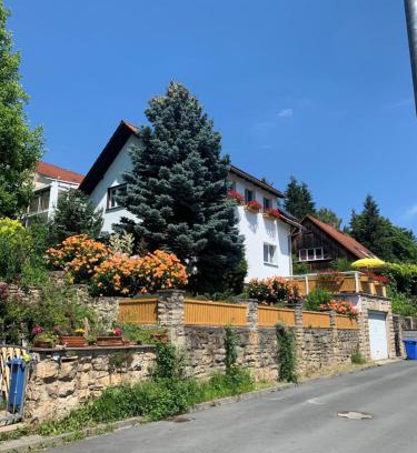 Jena-Nord Apartment | Ferienwohnung Fischer