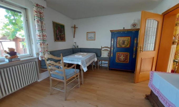 Munchen District Apartment | Ferienwohnung Grünwald