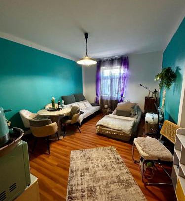 Arnstadt Apartment | Ferienwohnung HAPPYHOME Bahnhofnah gemütlich familiär