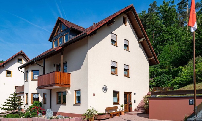 Laudenbach Apartment | Ferienwohnung Hauk, Deutschland
