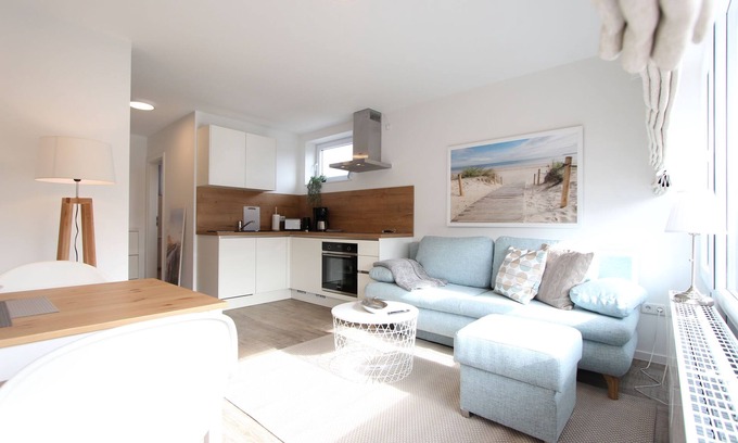 Kellenhusen Apartment | Ferienwohnung Haus Kirchweg 9a Meerzeit OG Links